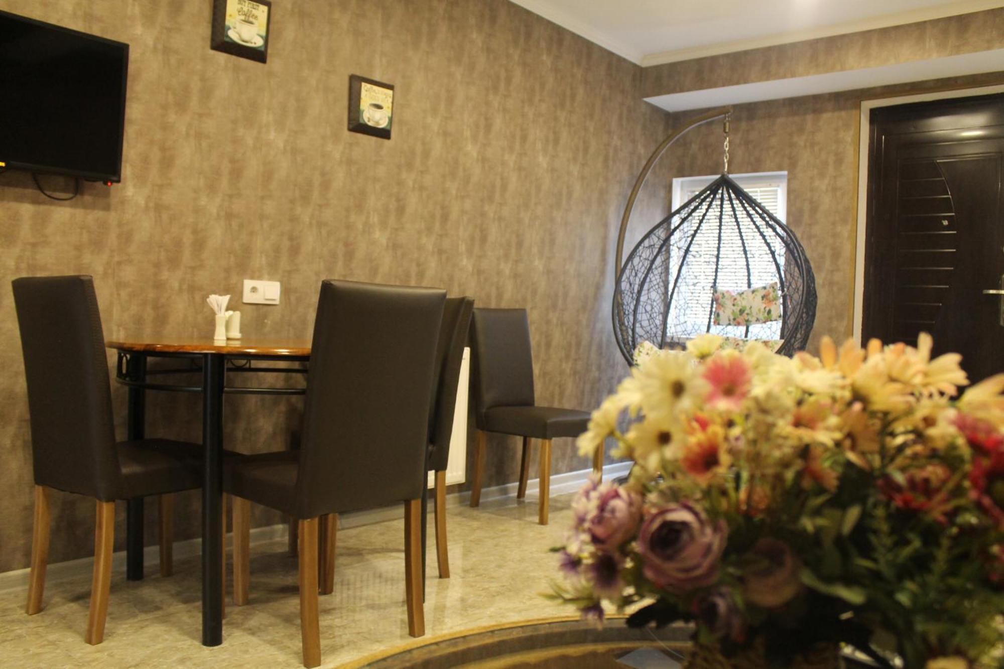 Cozy Nest Tbilisi ห้อง รูปภาพ