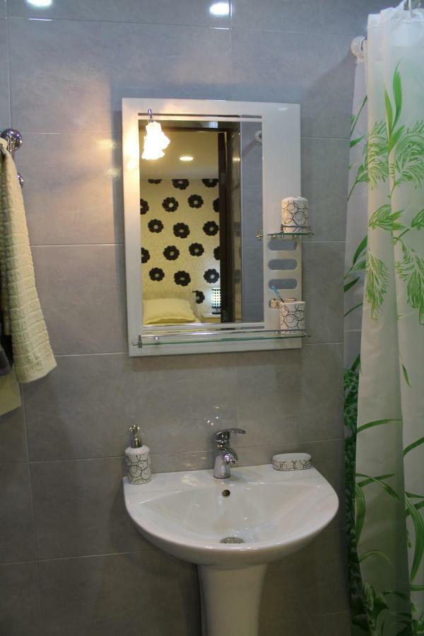Cozy Nest Tbilisi ภายนอก รูปภาพ